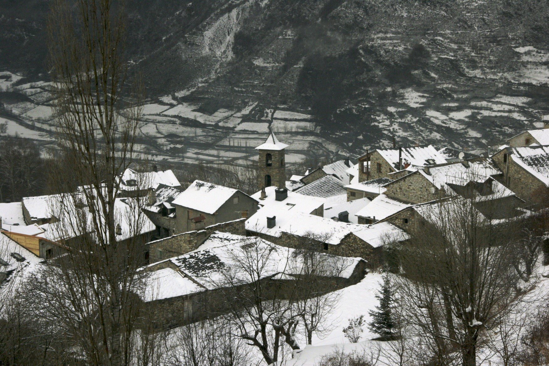 Cerler: the village