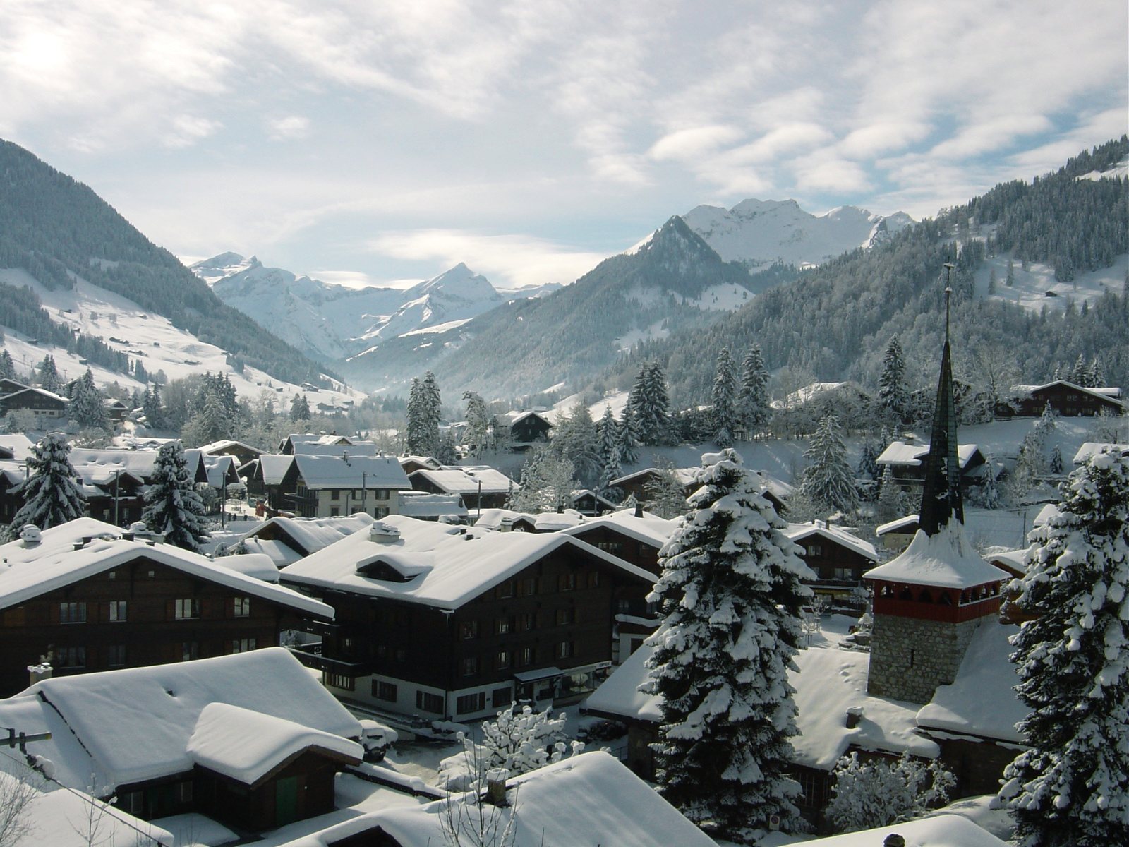 Gstaad-Schönried: the village