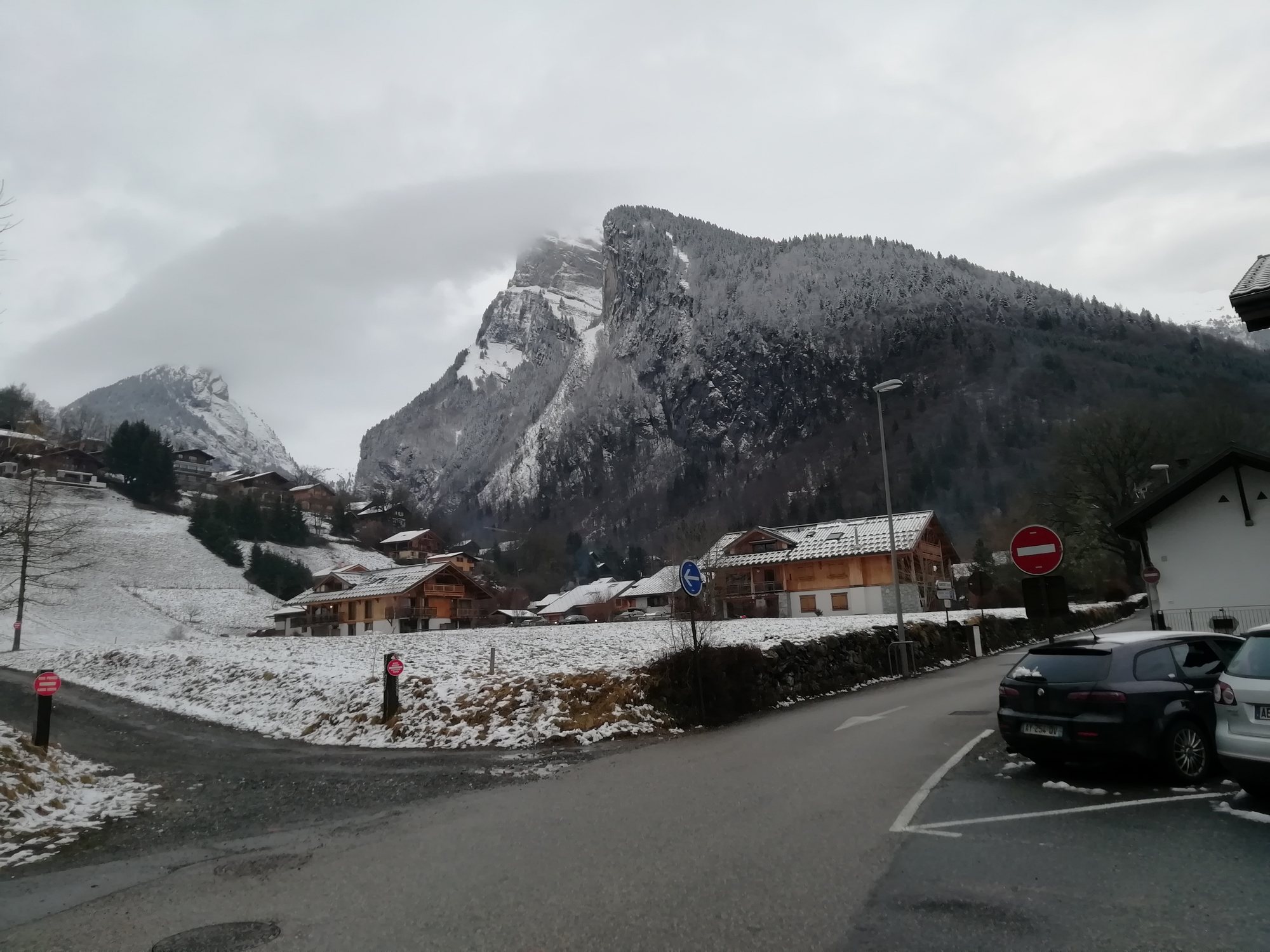 Samoëns: the village