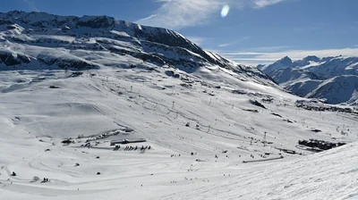 Alpe d'Huez: village and slopes, photo 3