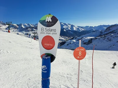 Formigal: village and slopes, photo 1