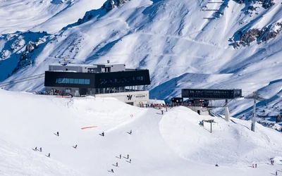 Grimentz-Zinal: village and slopes, photo 1