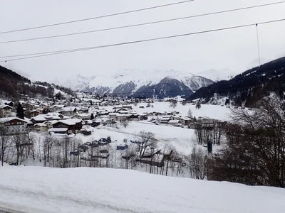 Klosters: village and slopes, photo 1