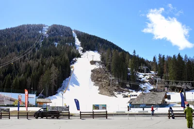 La Thuile: village and slopes, photo 3
