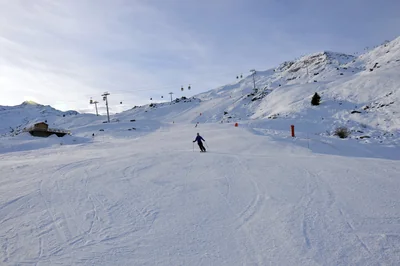 Les Menuires: village and slopes, photo 3