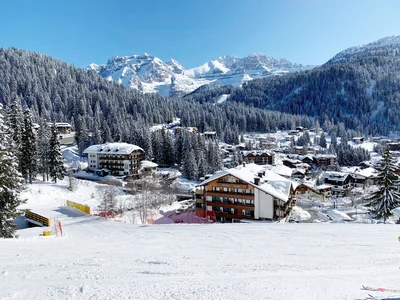 Madonna di Campiglio: village and slopes, photo 1