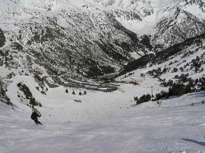 Ordino-Arcalís: village and slopes, photo 2