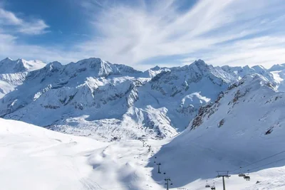 Passo Tonale: village and slopes, photo 4