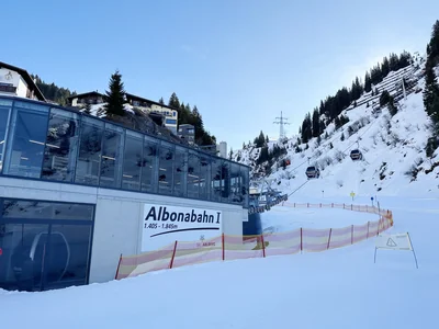 Stuben am Arlberg: village and slopes, photo 3