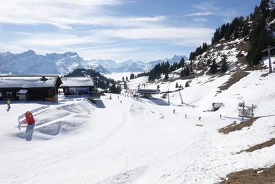 Villars-sur-Ollon: village and slopes, photo 1