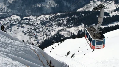 Wengen: village and slopes, photo 1